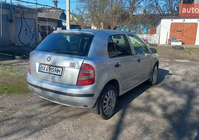 Серый Шкода Фабия, объемом двигателя 1.2 л и пробегом 292 тыс. км за 3000 $, фото 6 на Automoto.ua