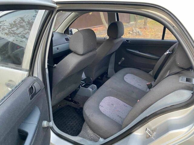 Серый Шкода Фабия, объемом двигателя 1.2 л и пробегом 245 тыс. км за 3500 $, фото 9 на Automoto.ua