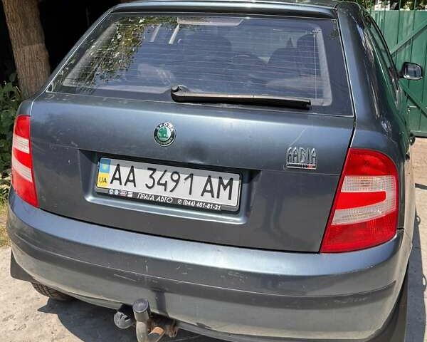 Сірий Шкода Фабія, об'ємом двигуна 1.2 л та пробігом 105 тис. км за 3500 $, фото 27 на Automoto.ua