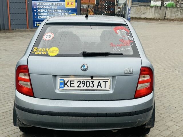 Сірий Шкода Фабія, об'ємом двигуна 1.2 л та пробігом 122 тис. км за 2400 $, фото 4 на Automoto.ua