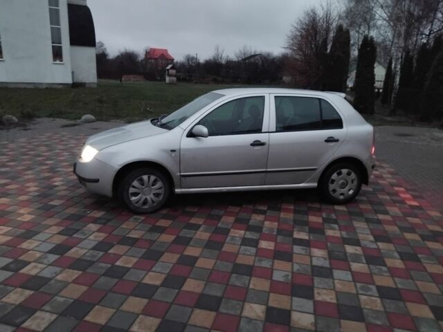 Серый Шкода Фабия, объемом двигателя 1.9 л и пробегом 370 тыс. км за 1599 $, фото 1 на Automoto.ua