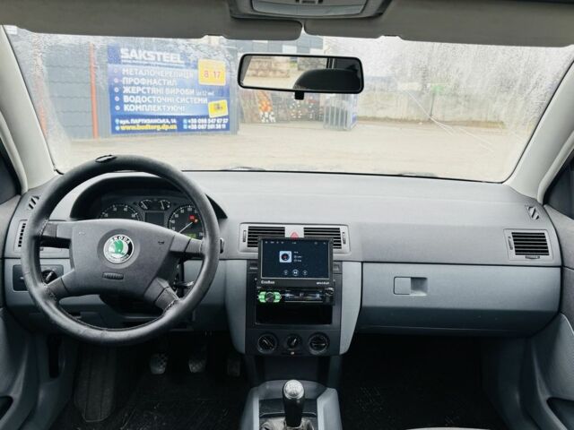 Сірий Шкода Фабія, об'ємом двигуна 1.2 л та пробігом 122 тис. км за 2400 $, фото 9 на Automoto.ua