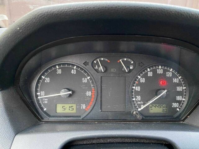 Серый Шкода Фабия, объемом двигателя 1.2 л и пробегом 245 тыс. км за 3500 $, фото 8 на Automoto.ua