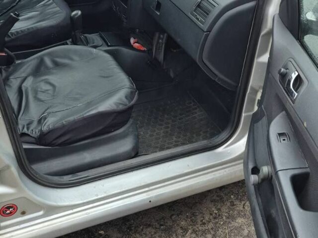 Сірий Шкода Фабія, об'ємом двигуна 0 л та пробігом 350 тис. км за 1800 $, фото 13 на Automoto.ua