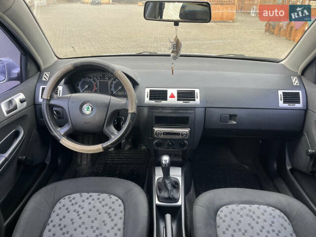 Серый Шкода Фабия, объемом двигателя 1.2 л и пробегом 243 тыс. км за 2850 $, фото 12 на Automoto.ua