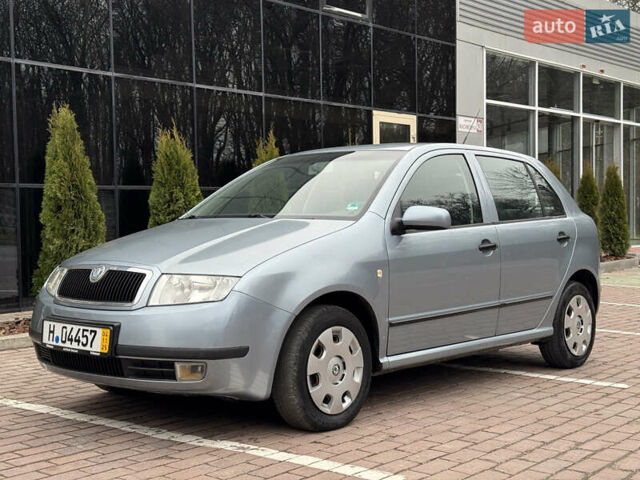 Сірий Шкода Фабія, об'ємом двигуна 1.4 л та пробігом 208 тис. км за 5399 $, фото 2 на Automoto.ua