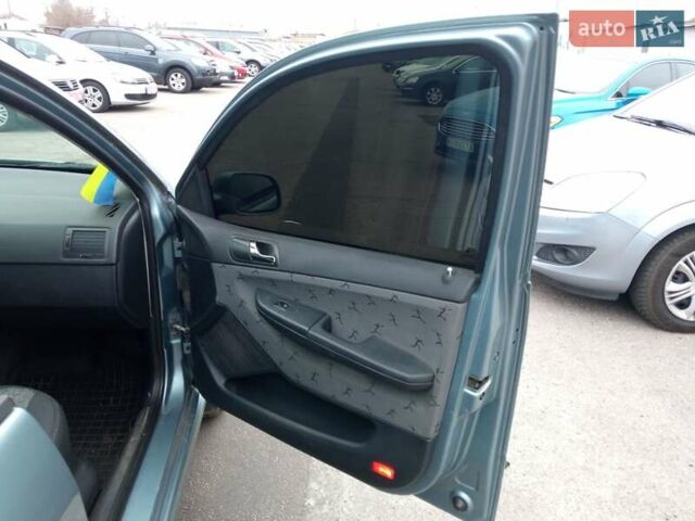 Серый Шкода Фабия, объемом двигателя 1.2 л и пробегом 244 тыс. км за 3700 $, фото 29 на Automoto.ua