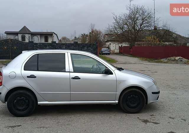 Серый Шкода Фабия, объемом двигателя 1.4 л и пробегом 371 тыс. км за 3200 $, фото 13 на Automoto.ua