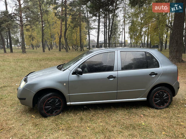 Сірий Шкода Фабія, об'ємом двигуна 1.2 л та пробігом 262 тис. км за 3350 $, фото 12 на Automoto.ua