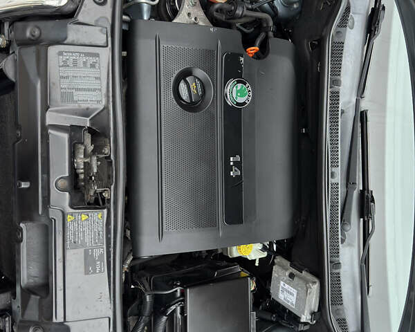 Сірий Шкода Фабія, об'ємом двигуна 1.4 л та пробігом 208 тис. км за 5399 $, фото 37 на Automoto.ua