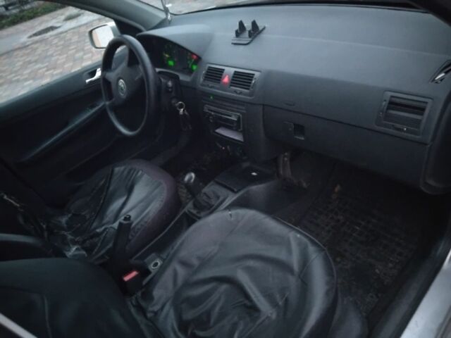 Серый Шкода Фабия, объемом двигателя 1.9 л и пробегом 370 тыс. км за 1599 $, фото 7 на Automoto.ua