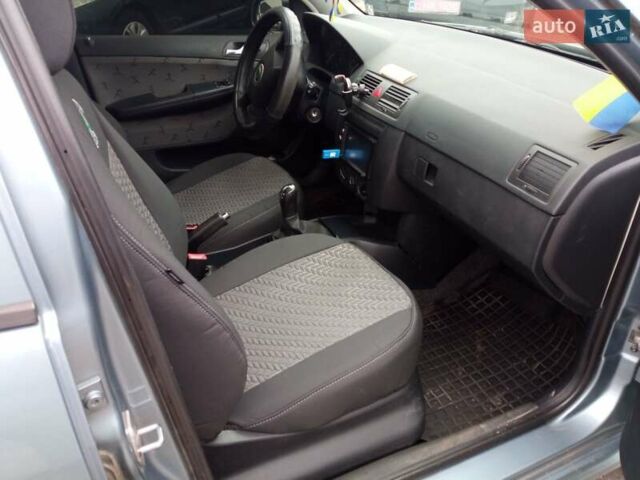 Серый Шкода Фабия, объемом двигателя 1.2 л и пробегом 244 тыс. км за 3700 $, фото 21 на Automoto.ua