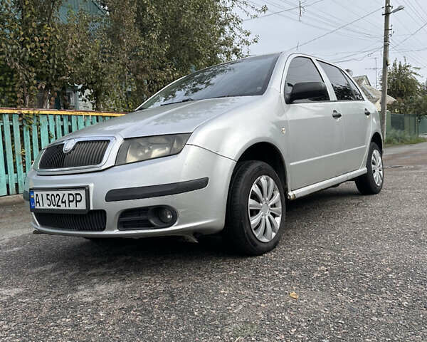 Серый Шкода Фабия, объемом двигателя 1.2 л и пробегом 290 тыс. км за 2100 $, фото 6 на Automoto.ua