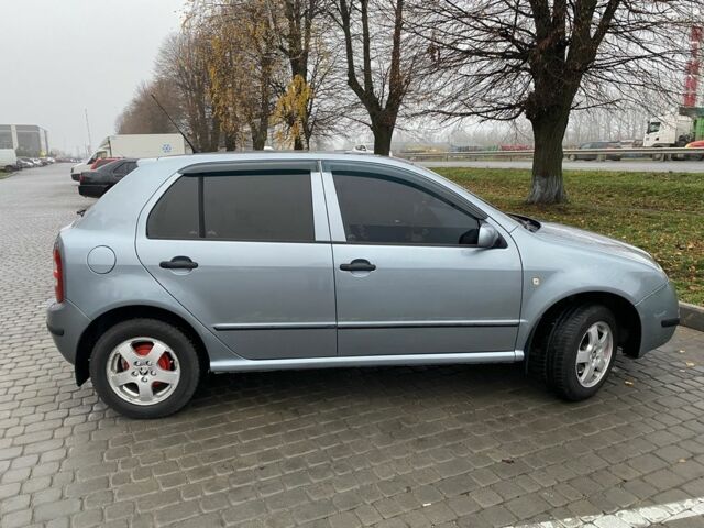 Серый Шкода Фабия, объемом двигателя 1.2 л и пробегом 312 тыс. км за 3600 $, фото 6 на Automoto.ua