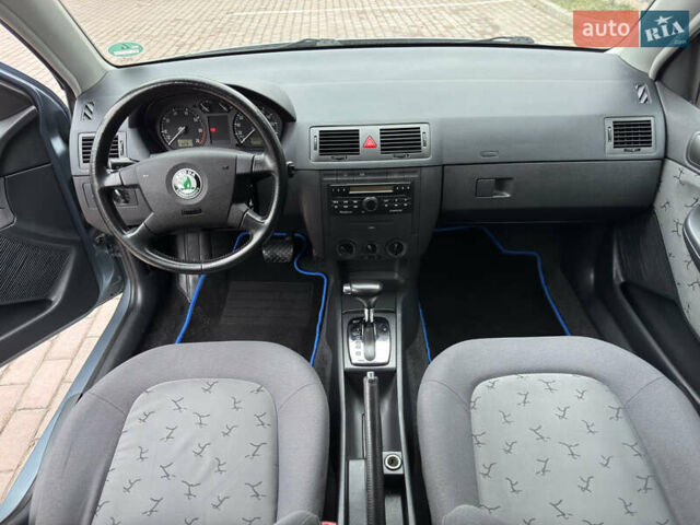 Сірий Шкода Фабія, об'ємом двигуна 1.4 л та пробігом 208 тис. км за 5399 $, фото 24 на Automoto.ua