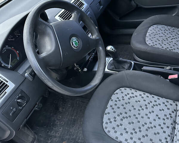 Сірий Шкода Фабія, об'ємом двигуна 1.2 л та пробігом 243 тис. км за 2850 $, фото 9 на Automoto.ua