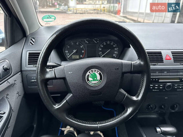 Сірий Шкода Фабія, об'ємом двигуна 1.4 л та пробігом 208 тис. км за 5399 $, фото 30 на Automoto.ua