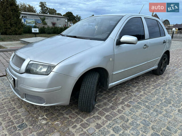 Сірий Шкода Фабія, об'ємом двигуна 1.2 л та пробігом 243 тис. км за 3000 $, фото 6 на Automoto.ua