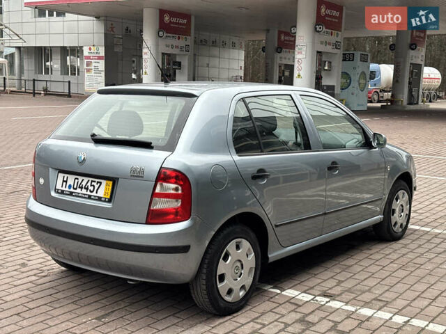 Сірий Шкода Фабія, об'ємом двигуна 1.4 л та пробігом 208 тис. км за 5399 $, фото 12 на Automoto.ua