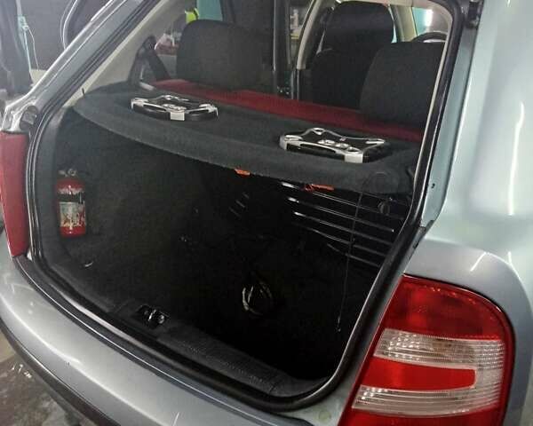 Серый Шкода Фабия, объемом двигателя 1.2 л и пробегом 290 тыс. км за 2999 $, фото 44 на Automoto.ua