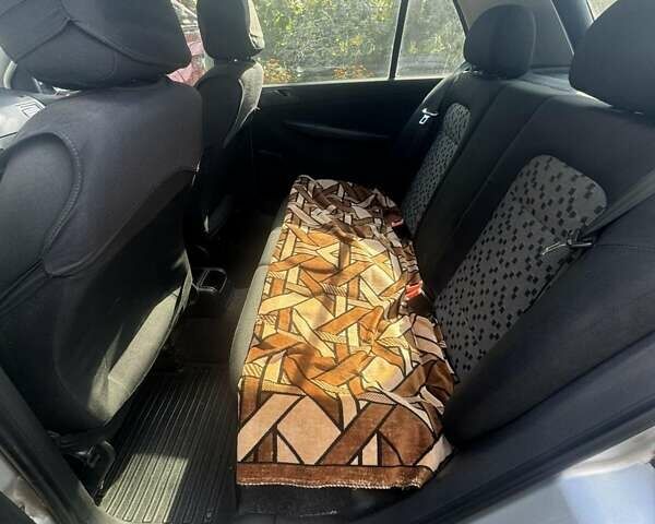 Серый Шкода Фабия, объемом двигателя 1.2 л и пробегом 133 тыс. км за 4000 $, фото 1 на Automoto.ua