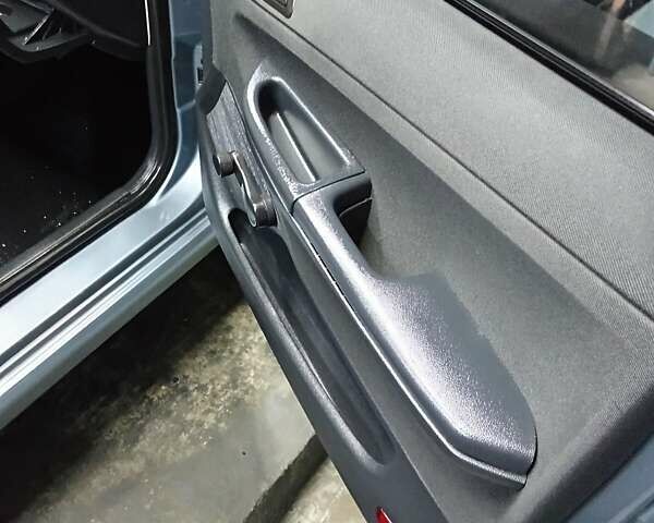 Серый Шкода Фабия, объемом двигателя 1.2 л и пробегом 290 тыс. км за 2999 $, фото 45 на Automoto.ua