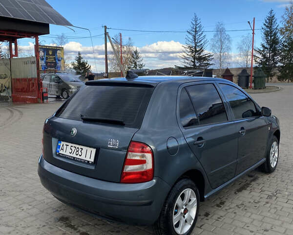 Серый Шкода Фабия, объемом двигателя 1.2 л и пробегом 207 тыс. км за 4000 $, фото 4 на Automoto.ua