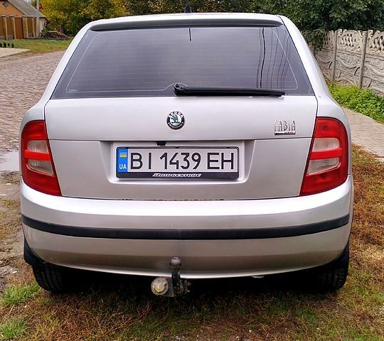 Сірий Шкода Фабія, об'ємом двигуна 1.2 л та пробігом 293 тис. км за 3900 $, фото 1 на Automoto.ua