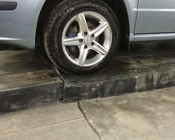 Серый Шкода Фабия, объемом двигателя 1.2 л и пробегом 290 тыс. км за 2999 $, фото 46 на Automoto.ua