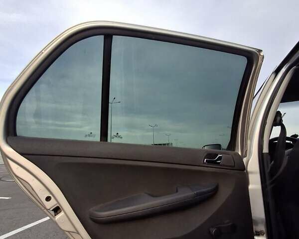 Сірий Шкода Фабія, об'ємом двигуна 1.4 л та пробігом 267 тис. км за 3700 $, фото 8 на Automoto.ua