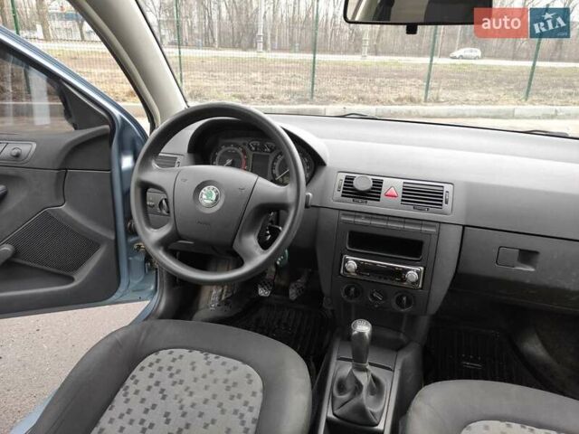 Сірий Шкода Фабія, об'ємом двигуна 1.2 л та пробігом 190 тис. км за 3500 $, фото 7 на Automoto.ua