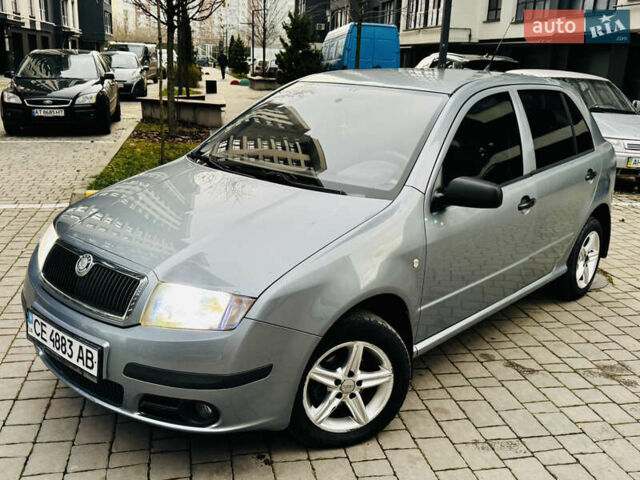 Серый Шкода Фабия, объемом двигателя 1.2 л и пробегом 160 тыс. км за 2650 $, фото 11 на Automoto.ua