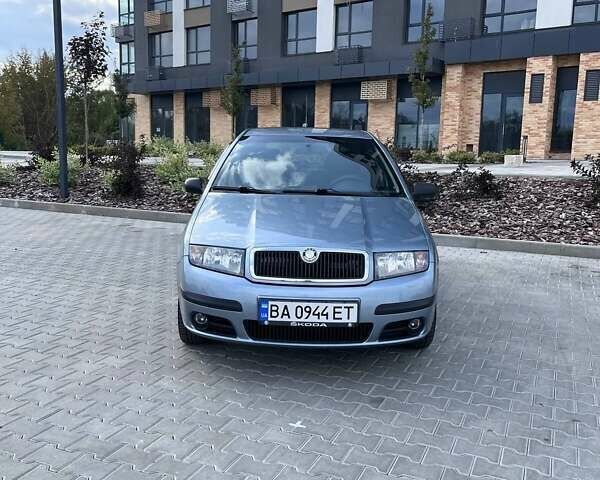 Сірий Шкода Фабія, об'ємом двигуна 1.2 л та пробігом 187 тис. км за 4300 $, фото 1 на Automoto.ua