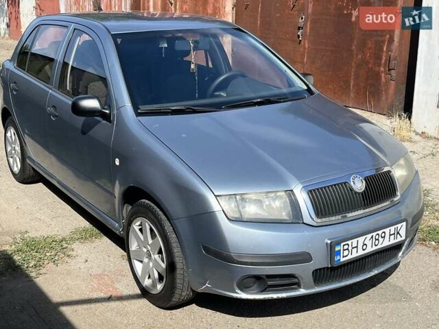 Сірий Шкода Фабія, об'ємом двигуна 1.2 л та пробігом 288 тис. км за 3300 $, фото 1 на Automoto.ua