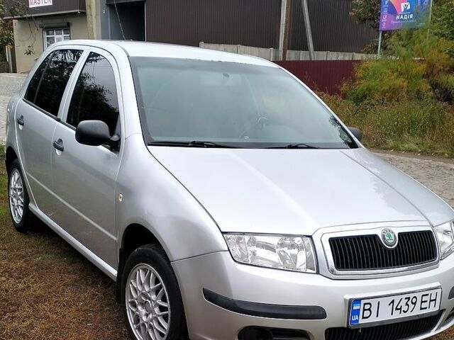 Сірий Шкода Фабія, об'ємом двигуна 1.2 л та пробігом 293 тис. км за 3900 $, фото 2 на Automoto.ua