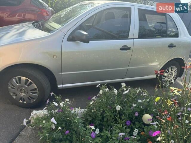 Серый Шкода Фабия, объемом двигателя 1.2 л и пробегом 133 тыс. км за 4000 $, фото 6 на Automoto.ua
