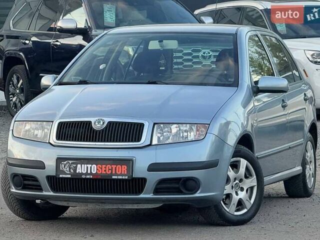 Сірий Шкода Фабія, об'ємом двигуна 1.39 л та пробігом 178 тис. км за 6000 $, фото 1 на Automoto.ua