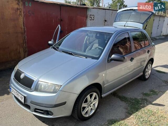 Сірий Шкода Фабія, об'ємом двигуна 1.2 л та пробігом 288 тис. км за 3300 $, фото 7 на Automoto.ua