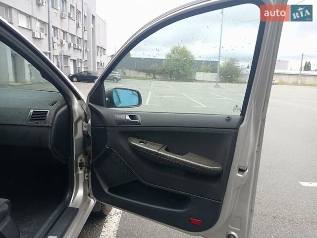 Серый Шкода Фабия, объемом двигателя 1.78 л и пробегом 150 тыс. км за 6500 $, фото 40 на Automoto.ua