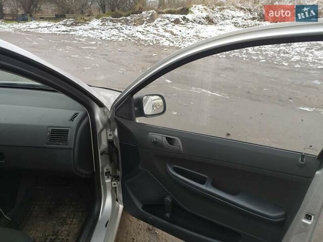 Серый Шкода Фабия, объемом двигателя 1.2 л и пробегом 350 тыс. км за 2500 $, фото 24 на Automoto.ua