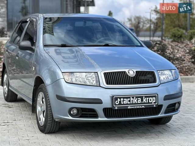 Шкода Фабія 2005 у Кропивницькому (Кіровограді) на Automoto.ua Сірий Шкода Фабія, об'ємом двигуна 1.2 л та пробігом 187 тис. км за 4100 $, фото 1 на Automoto.ua