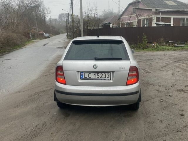 Серый Шкода Фабия, объемом двигателя 1.9 л и пробегом 380 тыс. км за 1450 $, фото 2 на Automoto.ua