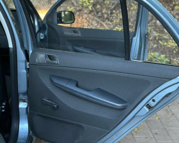 Сірий Шкода Фабія, об'ємом двигуна 1.39 л та пробігом 197 тис. км за 3950 $, фото 101 на Automoto.ua