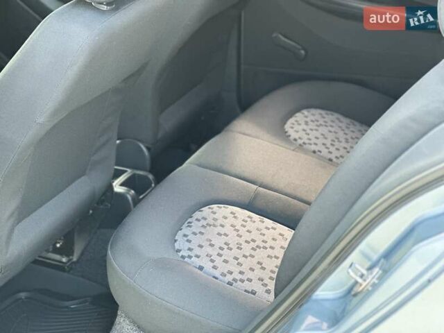 Шкода Фабія 2005 у Кропивницькому (Кіровограді) на Automoto.ua Сірий Шкода Фабія, об'ємом двигуна 1.2 л та пробігом 187 тис. км за 4100 $, фото 17 на Automoto.ua