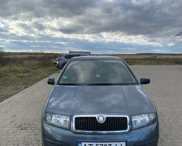 Серый Шкода Фабия, объемом двигателя 1.2 л и пробегом 207 тыс. км за 4000 $, фото 7 на Automoto.ua