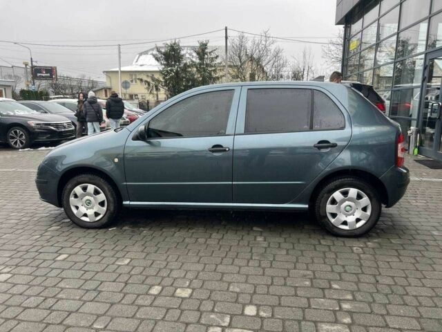 Серый Шкода Фабия, объемом двигателя 1.2 л и пробегом 208 тыс. км за 4000 $, фото 3 на Automoto.ua