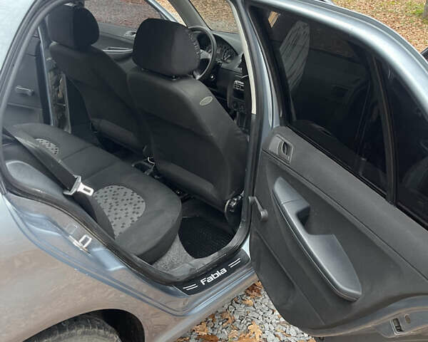 Серый Шкода Фабия, объемом двигателя 1.2 л и пробегом 91 тыс. км за 4300 $, фото 8 на Automoto.ua