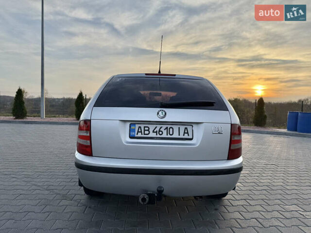 Сірий Шкода Фабія, об'ємом двигуна 1.39 л та пробігом 201 тис. км за 4200 $, фото 5 на Automoto.ua
