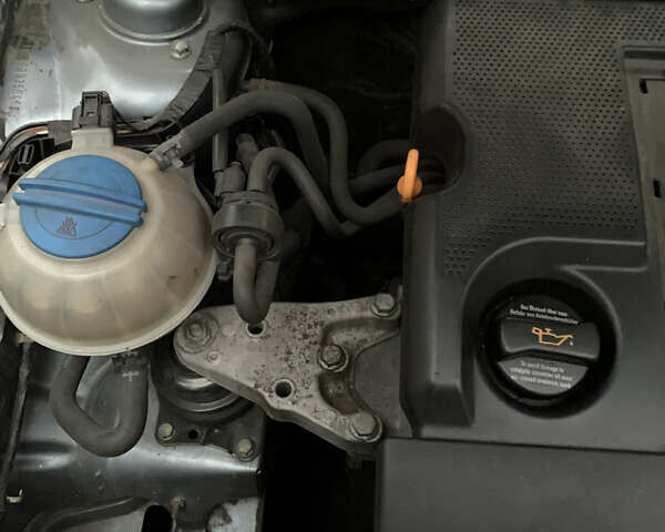 Серый Шкода Фабия, объемом двигателя 1.2 л и пробегом 258 тыс. км за 2900 $, фото 10 на Automoto.ua