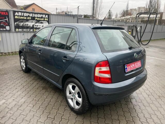 Серый Шкода Фабия, объемом двигателя 0 л и пробегом 244 тыс. км за 4300 $, фото 5 на Automoto.ua